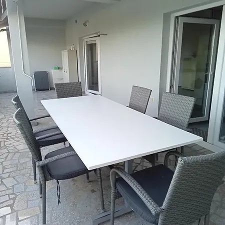 Lejlighed Jedro 100 M2