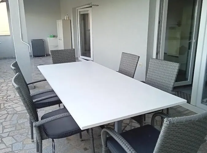 Lägenhet Jedro 100 M2