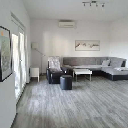 Daire Jedro 100 M2 Gradac (Split-Dalmatia)